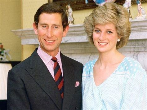 Pangeran disney tertampan  Putri kerajaan pada film-film Disney lawas hampir memiliki akhir bahagia yang sama serta menikah dengan pangeran